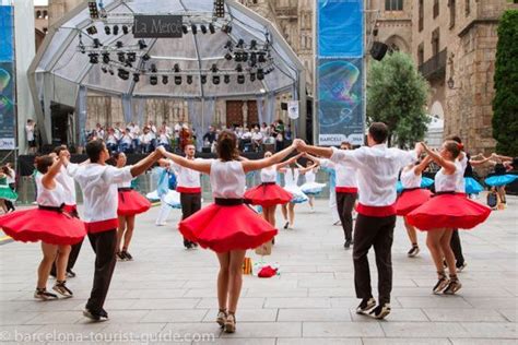 Sardana Dancing (Catalan traditional folk dancing) On St Jordi's Day, from 15:00 to 20:00 there ...