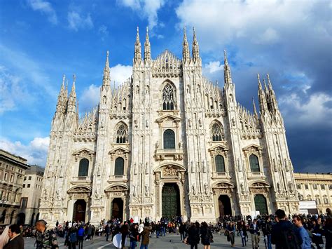 Cathedral in Milan, Italy : r/europe