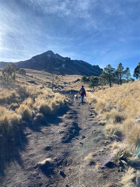 Hiking Sunday at our local volcano : r/pics