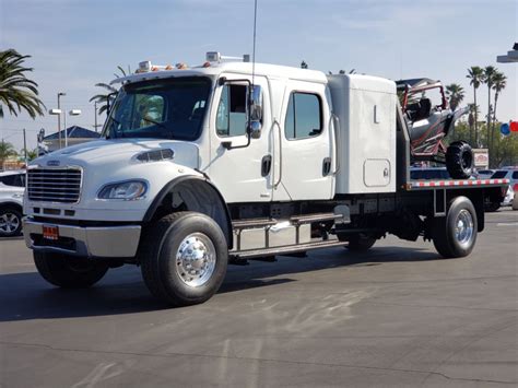 Freightliner 4x4 Crew Cab with Sleeper and 10ft Deck - Automatic Trans ...