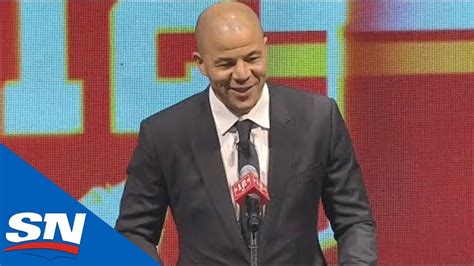 Jarome Iginla’s FULL Speech And Banner Raising At Flames Jersey ...