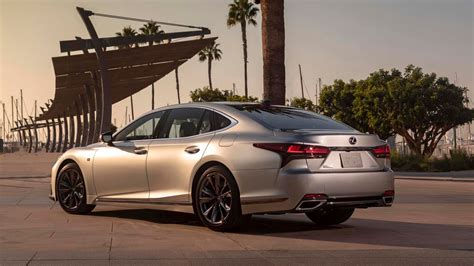 2021 Lexus LS arrives with new look, a touchscreen, $77,025 price tag