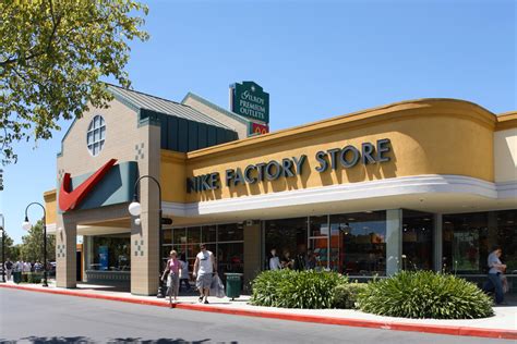 About Gilroy Premium Outlets®, Including Our Address, Phone Numbers ...