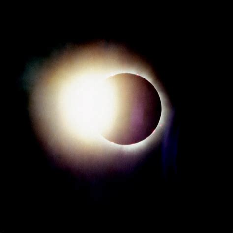 File:Total solar eclipse 1999.jpg - Wikipedia