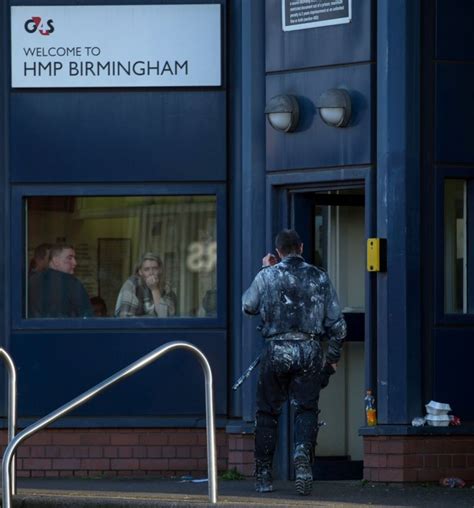 HMP Birmingham riot: 240 prisoners being moved after riot - BBC News