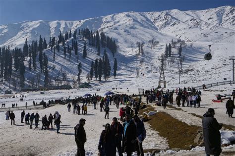 Gulmarg Ski Resort Pics after snowfall