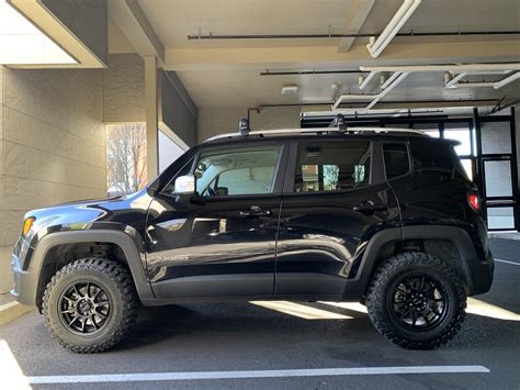 Got the 2" lift and 16" tires installed - Renegade Limited 2016 : r/JeepRenegade