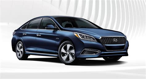 Exterior photo of sleek blue Hyundai Sonata Hybrid 2017 midsize sedan with silver outlines