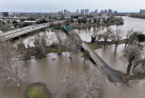 Aerial photos show California's devastating flooding - Good Morning America