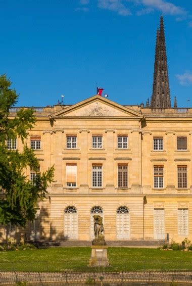 Bordeaux Budget Travel Guide (Updated 2022)