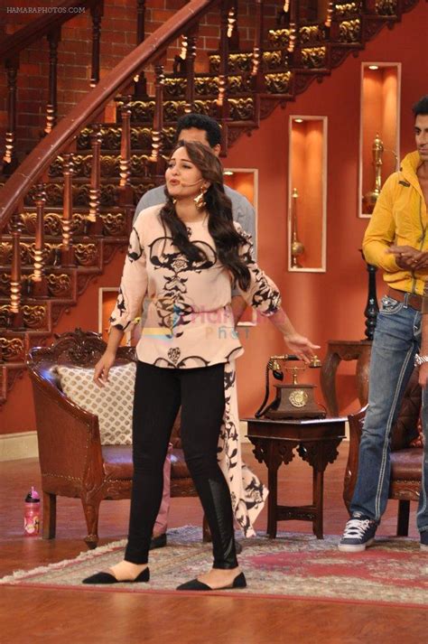 Sonakshi Sinha on the sets of Comedy Nights with Kapil in Mumbai on 4th ...