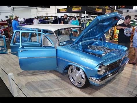 SMOTY-winning EH Holden wagon – Video