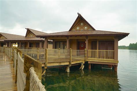 Tour inside a Disney's Polynesian Village Resort Bora Bora Bungalow villa - Photo 4 of 58