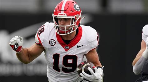 Georgia’s Brock Bowers may miss at least 4 weeks after ankle surgery ...