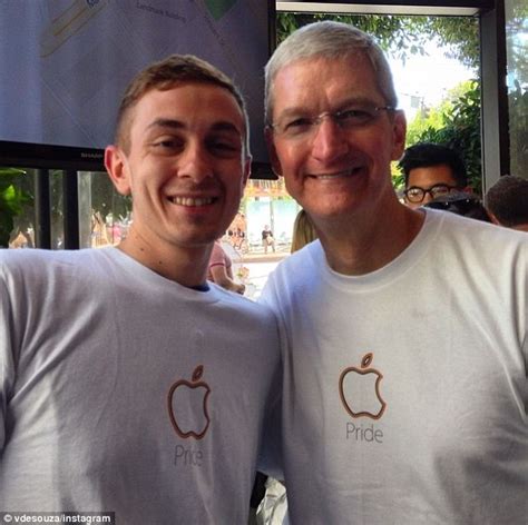 Who is Apple CEO Tim Cook's Boyfriend/ Girlfriend?