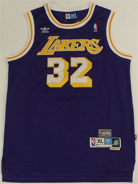 Magic Johnson Signed Lakers Jersey (PSA COA) | Pristine Auction