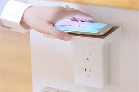 The Wireless Charger Can be Mounted on the Wall | Gadgetsin