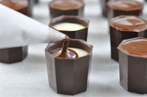 how to make chocolate shot glasses | ... for visiting my pastry blog on how to make liquor fi ...