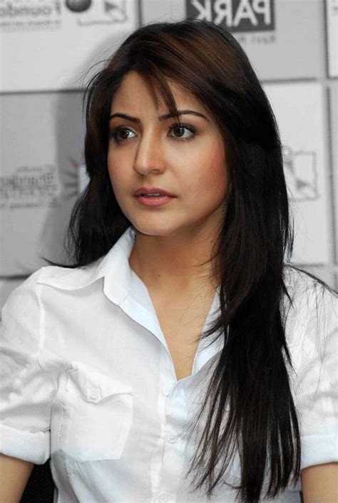 Anushka Sharma Age, Height, Movies, Biography, Photos