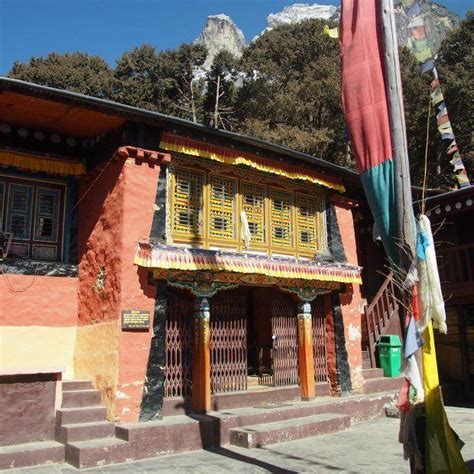 Khumjung. The Yeti Skull at Khumjung Monastery & The Hillary School, Nepal | Everest base camp ...