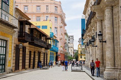 Street Scene with Traditional Colorful Buildings in Downtown Havana ...