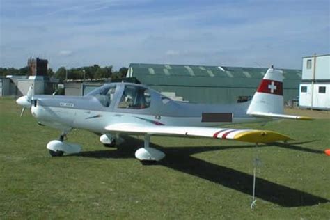 Grob G-115, pictures, technical data, history - Barrie Aircraft Museum