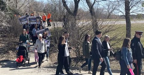 Families, friends honour loved ones during 10th annual Missing Persons Week | 980 CJME