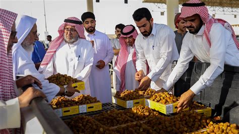 Get a peek inside this Saudi Arabian date festival | WAMU