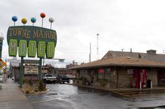 The Towne Manor Motel in #Canton, #Ohio. Awesome #vintage #sign! Motel, Inn, Downtown, Street ...