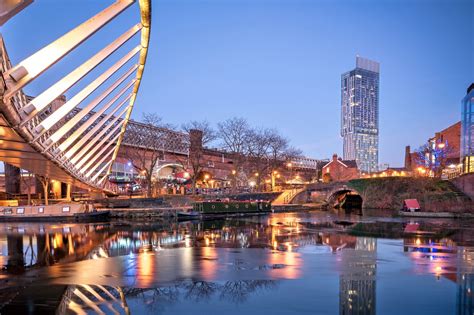 Castlefield in Manchester - Explore the Roman Fortress Where Manchester ...