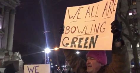 Fake Vigils Honor Victims Of Kellyanne Conway's Made-Up Bowling Green ...