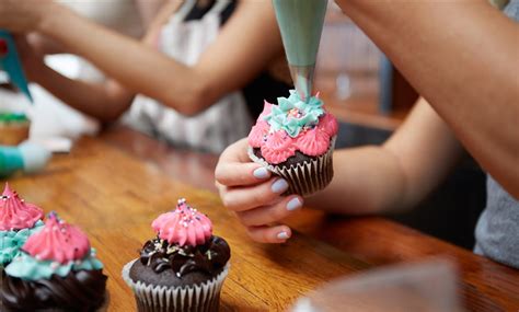 DIY Cupcake Party Kit - Yummy Cupcakes | Groupon