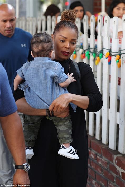 Beautiful photo of Janet Jackson and her adorable son Eissa as they stepped out for lunch - Mzurii