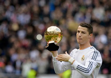 Cristiano Ronaldo with his the Ballon d' (Golden Ball) Award - Images ...