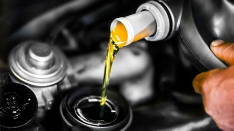 12 Best Motor Oil Brands in 2023: Keep Smooth & Reliable Performance ...