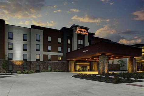 HAMPTON INN & SUITES PITTSBURG/KANSAS CROSSING $95 ($̶1̶2̶0̶) - Updated 2021 Prices & Hotel ...