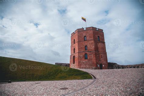 The Gediminas Castle Tower in Vilnius, Lithuania 15548468 Stock Photo ...