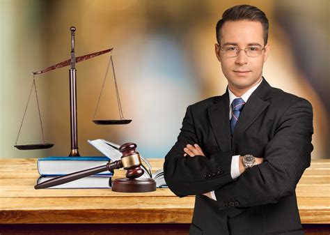 10 Tips to Find a Personal Injury Lawyer - Hosbeg.com