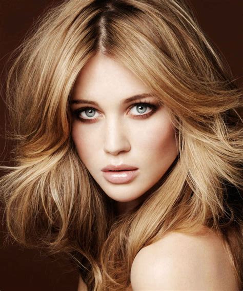 Ask a Hairstylist: The Best Dark Blonde Hair Colour Ideas for Light Skin | Beige blonde hair ...