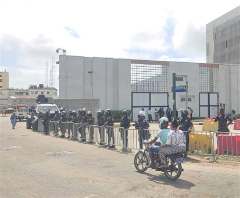 #OccupyBoGProtest: Heavy security presence at BoG premises - Adomonline.com