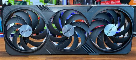 Gigabyte RTX 4090 Gaming OC Graphics Card Review | eTeknix