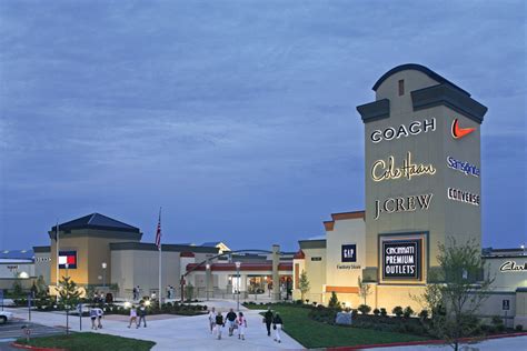 Cincinnati Premium Outlets - Outlet mall in Ohio. Location & hours.