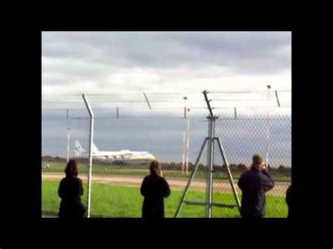 Antonov An 225 Mriya landing Antonov An 225 Mriya landing at Finningley ...