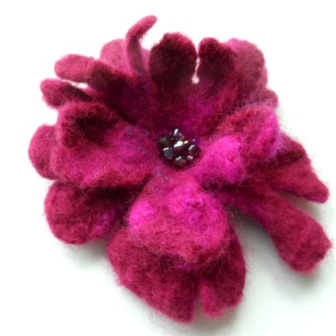 Felters Journey: TUTORIALS - Felting Flowers