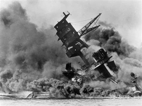 Unforgettable photos from the Japanese attack on Pearl Harbor, 75 years ...