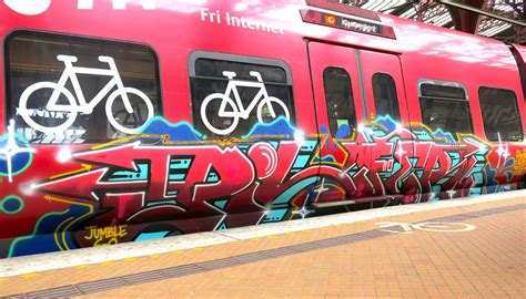 Trains Graffiti Pictures | Bombing Science