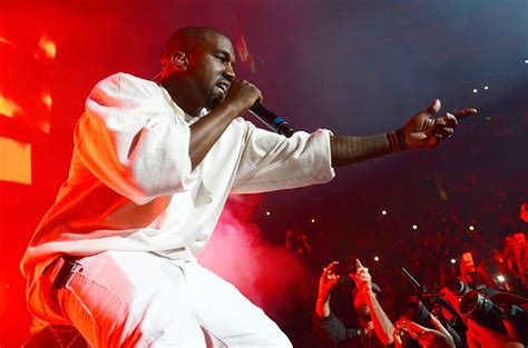 Kanye West to Premiere ‘Famous’ Video at L.A. Forum – Billboard