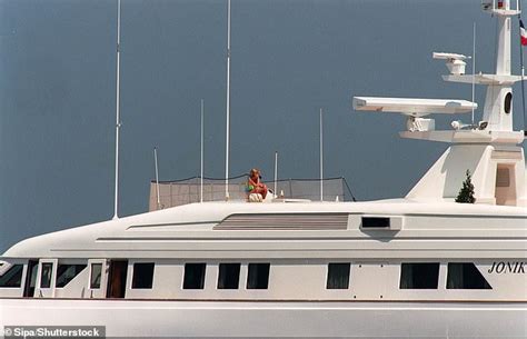 Cujo yacht sinks: Infamous boat used by Princess Diana and Dodi Fayed ...