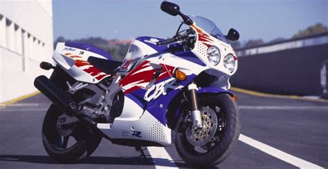 Tadao Baba & The First Generations of Honda CBR900RR FireBlade ...