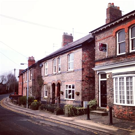 Alderley Edge, Cheshire Travel Guide